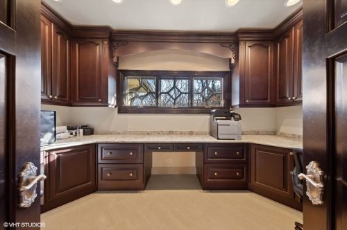 11315 77th St, Willowbrook IL  60527-6931 exterior