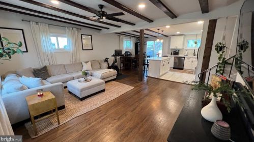 203 Crestwood Ave, Somerdale, NJ 08083-1003