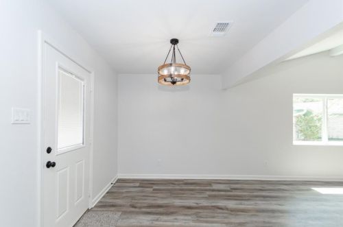 9813 Wren Ct, Conroe TX  77385-3729 exterior
