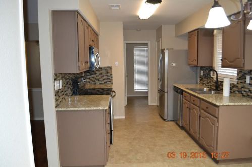 7021 Christina Ln, Garland TX  75043-6618 exterior