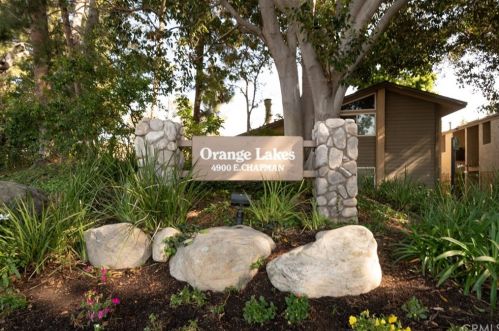 4900 Chapman Ave, Orange CA  92869-4116 exterior