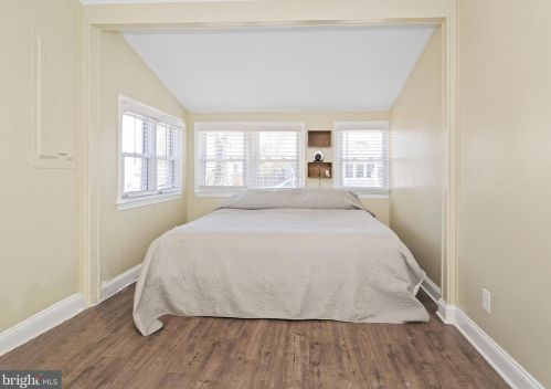 4962 Elm St, Shady Side MD 20764-9655 exterior