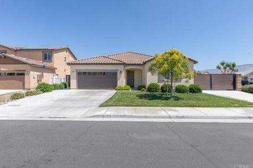 2219 Albatross Way, San Jacinto, CA 92582-6977