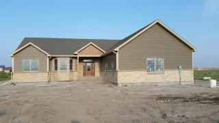 5045 Quail Hollow Dr, Sidney, NE 69162-3331