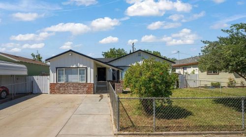 2517 Crommelin Ave, Modesto, CA 95350-1736