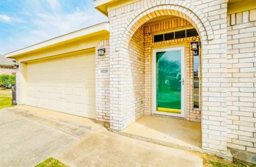 10220 Tustin Ter, Fort Worth TX  76108-4956 exterior