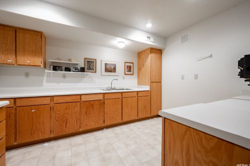 1821 Dammeron Vly, Saint George UT 84783-5156 exterior