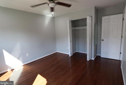 8005 Lake Pleasant Dr, Springfield VA  22153-3005 exterior