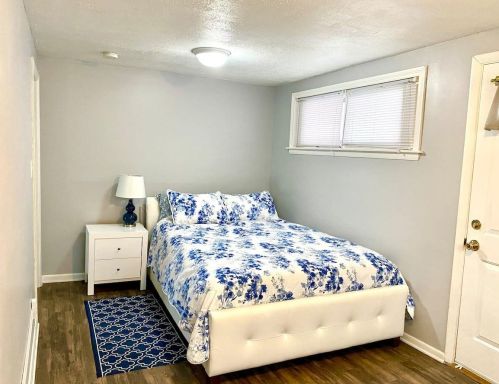 7613 Oak Ave, Gary IN  46403-1362 exterior