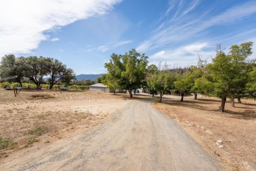 4801 Eastside Calpella Rd, Ukiah CA  95482-9470 exterior