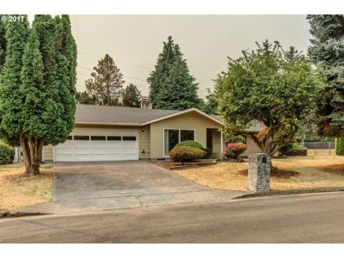 9916 Ridgecrest Ave, Vancouver, WA 98685-5158