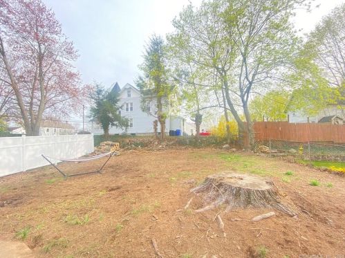 52 Raymond Ter, Norwalk CT  06855-1302 exterior
