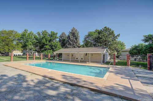 9255 Lehigh Ave, Denver CO  80237-1961 exterior