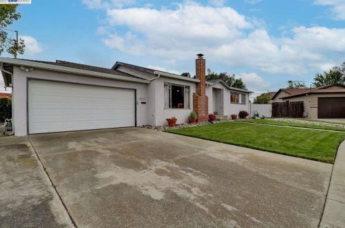 6044 Madelaine Dr, Newark, CA 94560-1732