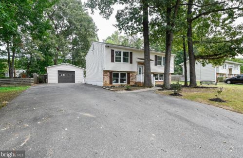 109 Wyatt Dr, Fredericksburg, VA 22407-1416