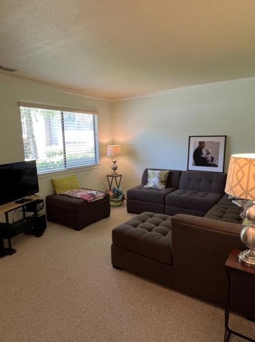 696 Dorothy Way, Auburn, CA 95603-3864