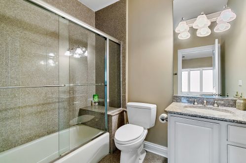 9171 Falling Waters Dr, Willowbrook IL  60527-0717 exterior