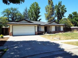 6089 Alva Ave, Fresno, CA 93711-6503
