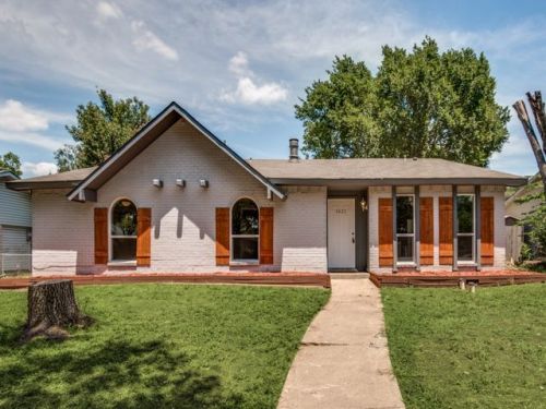 1421 Yellowstone Dr, Plano TX  75023-7227 exterior