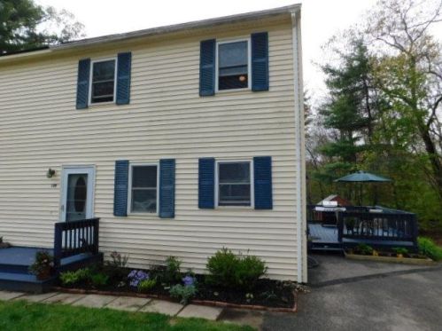 12 Strawberry Hill Rd, Derry, NH 03038-4211
