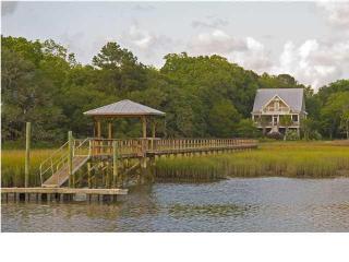 709 Morrison St, Mcclellanville, SC 29458-9708