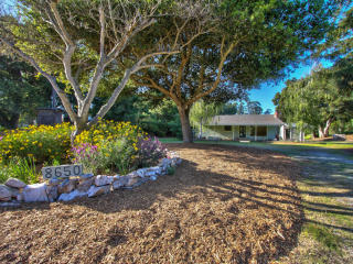 8650 Dyer Rd, Salinas, CA 93907-8778