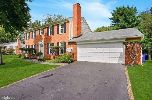 14709 Old Barn Ct, Silver Spring, MD 20905-5643