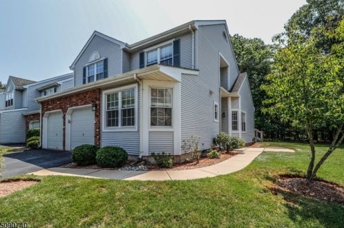3406 Robinson Ct, Bridgewater, NJ 08807-7013