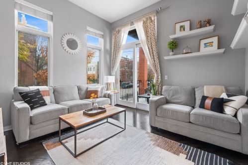 1830 Ellen St, Chicago, IL 60622-3101