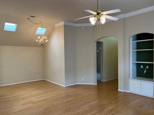 8516 Bridge St, Fort Worth TX  76180-5304 exterior