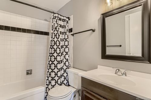 2539 Kittredge Ct, Denver CO 80011-7343 exterior