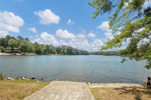 2651 Lk Capri Dr, Conyers GA  30012 exterior