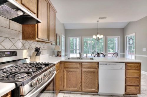 4041 Watkins Glen Dr, Holly Springs, GA 30189-1420