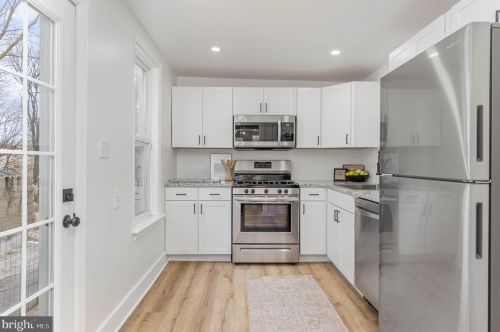 706 Beaver St, Lancaster PA  17603-5802 exterior