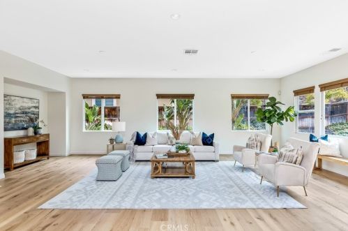 16849 Ridge Cliff Dr, Riverside CA  92503-0251 exterior
