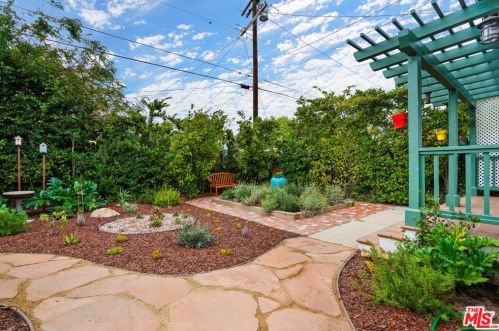 1109 Cedar St, Glendale CA  91207-1728 exterior