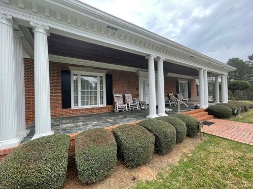 3355 Smithtown Rd, Suwanee, GA 30024-2428