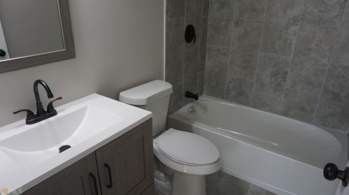 3260 Creekwood Dr, Rex GA  30273-2121 exterior