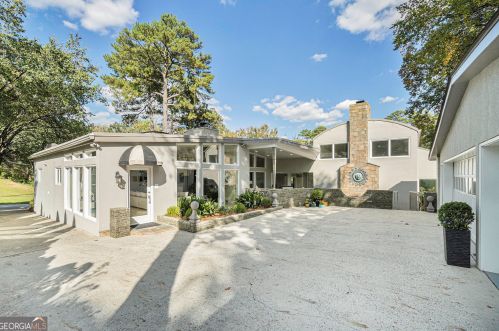 887 Berkshire Rd, Atlanta GA  30324-4929 exterior