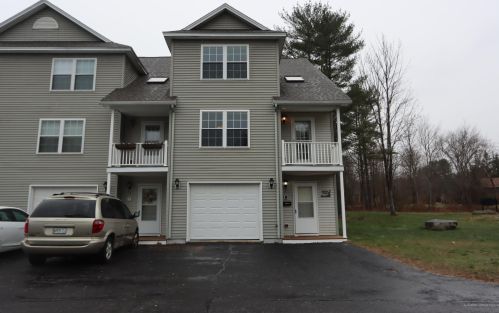 1 Ledges Ct, Lewiston ME  04240-1851 exterior
