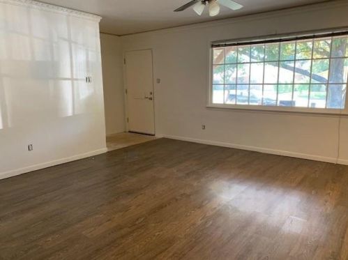 2820 Southgate Dr, Fort Worth, TX 76133-2334