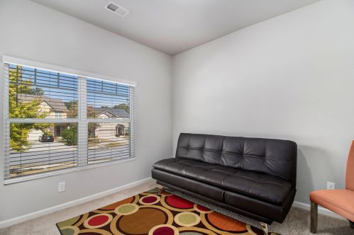 3753 Hempstead Way, Atlanta GA  30331-5268 exterior