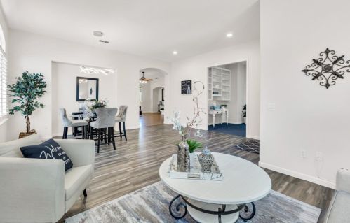 9493 Emerald Cove Ln, Elk Grove CA  95758-3612 exterior