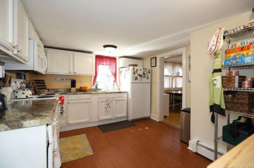 148 Rainbow Rd, Windsor, CT 06095-1137