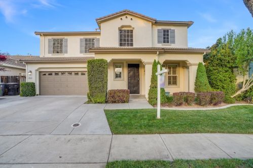373 Ada Way, Valley Home, CA 95361-3575