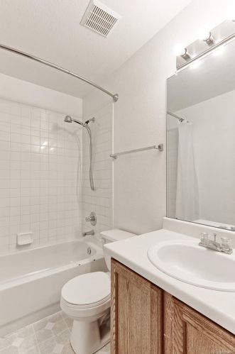 1526 Oak Creek Dr, Loveland CO  80538-2093 exterior