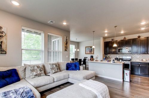 14653 Belleview Dr, Aurora CO 80015-2258 exterior