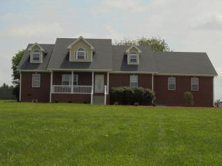 2918 Academy Rd, Portland, TN 37148-3018