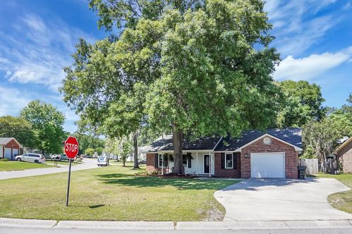 101 Ohio Way, Ladson, SC 29456-6275