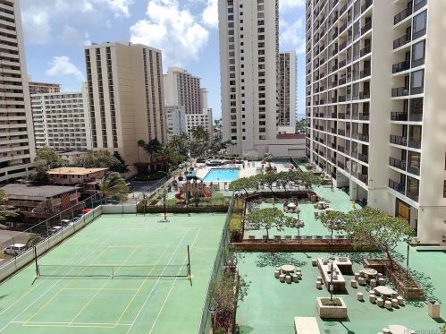 201 Ohua Ave, Honolulu HI 96815-3653 exterior